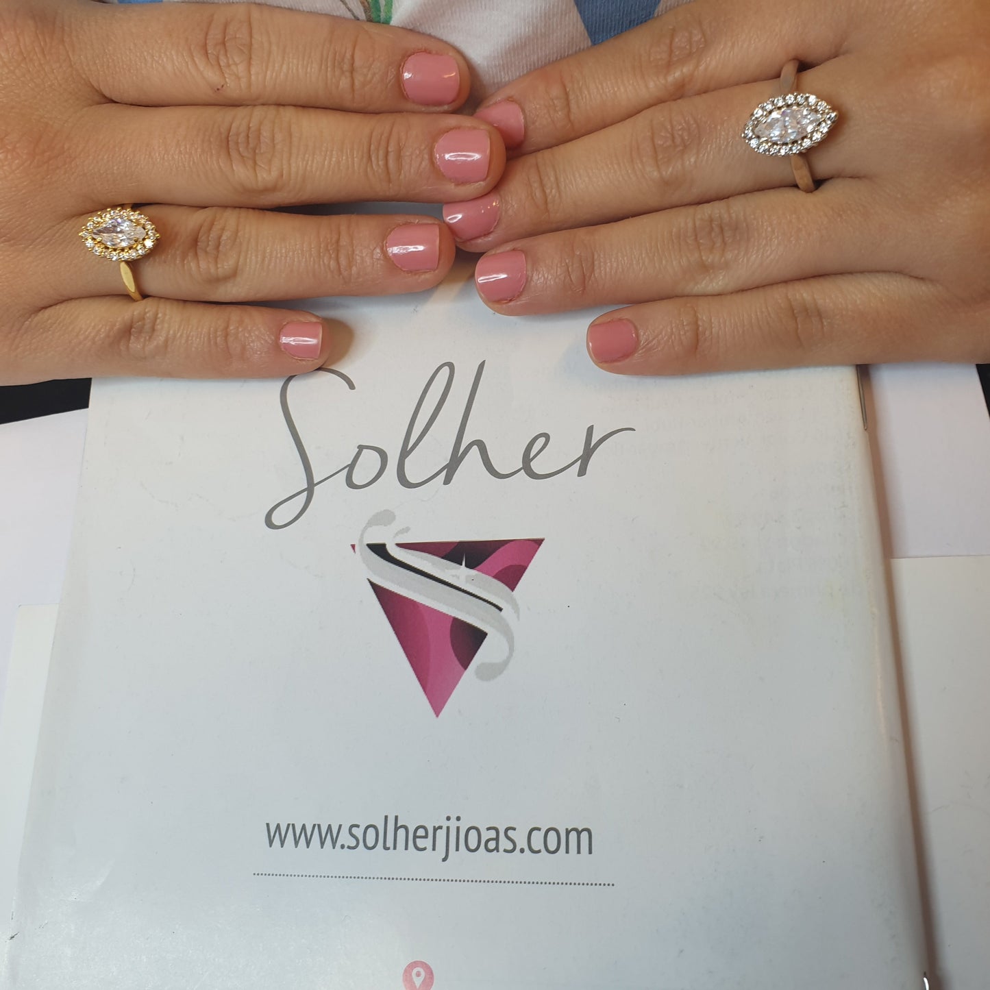 Anillo de Compromiso infinito oval
