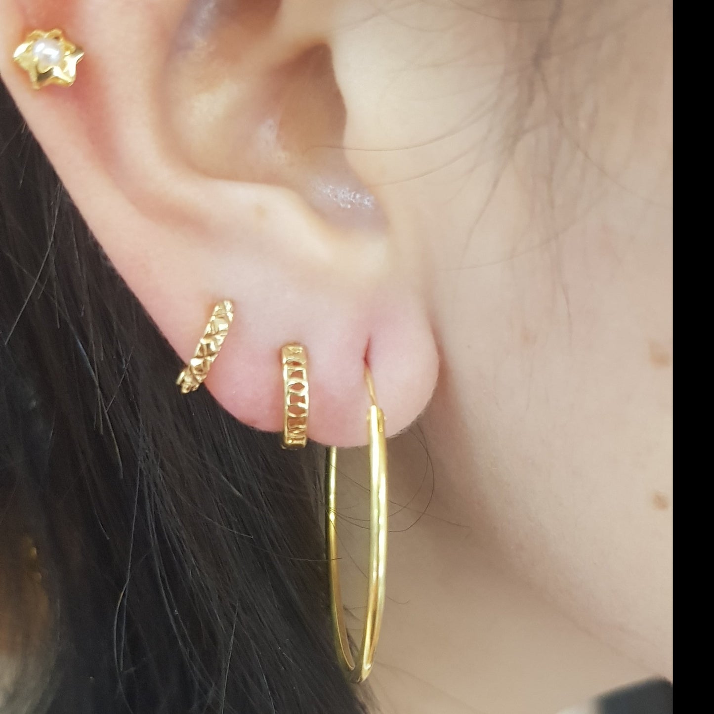 Argollas Mini con Relieve Gold