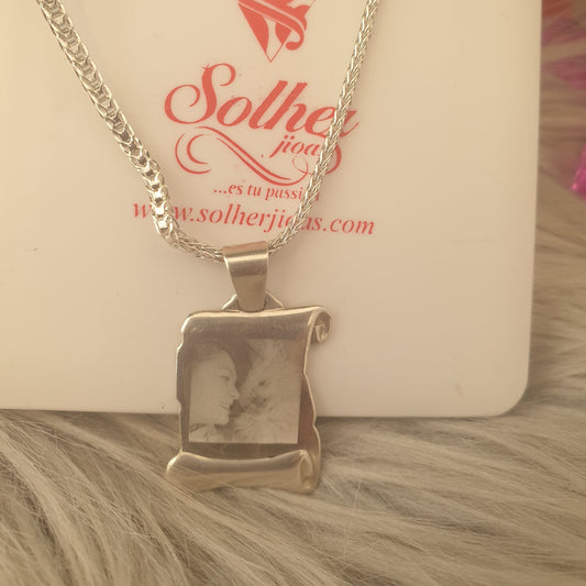 Cadena con Colgante en Pergamino Personalizado Plata.