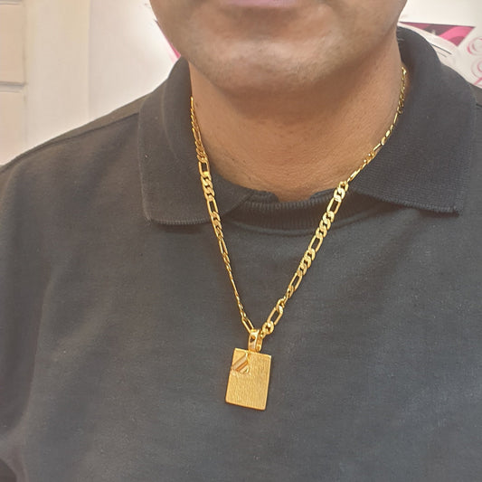 Cadena con Colgante Pergamino Gold.