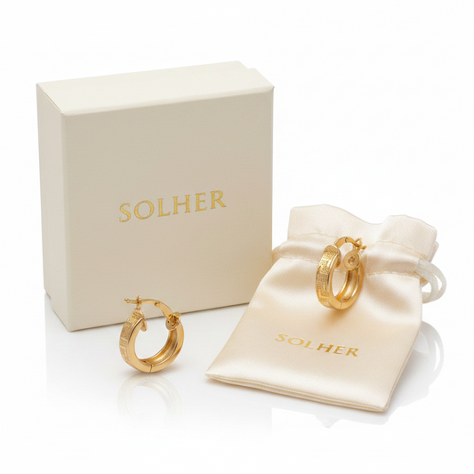 Argollas relieve Greca S 100% Oro de 18 Kilates .