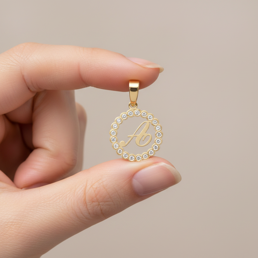 Colgante redondo con Circonitas 100% Oro de 18 Kt.