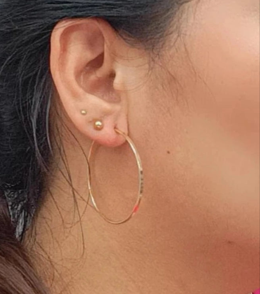 Argollas Hilo Cuadrado Tamaño M