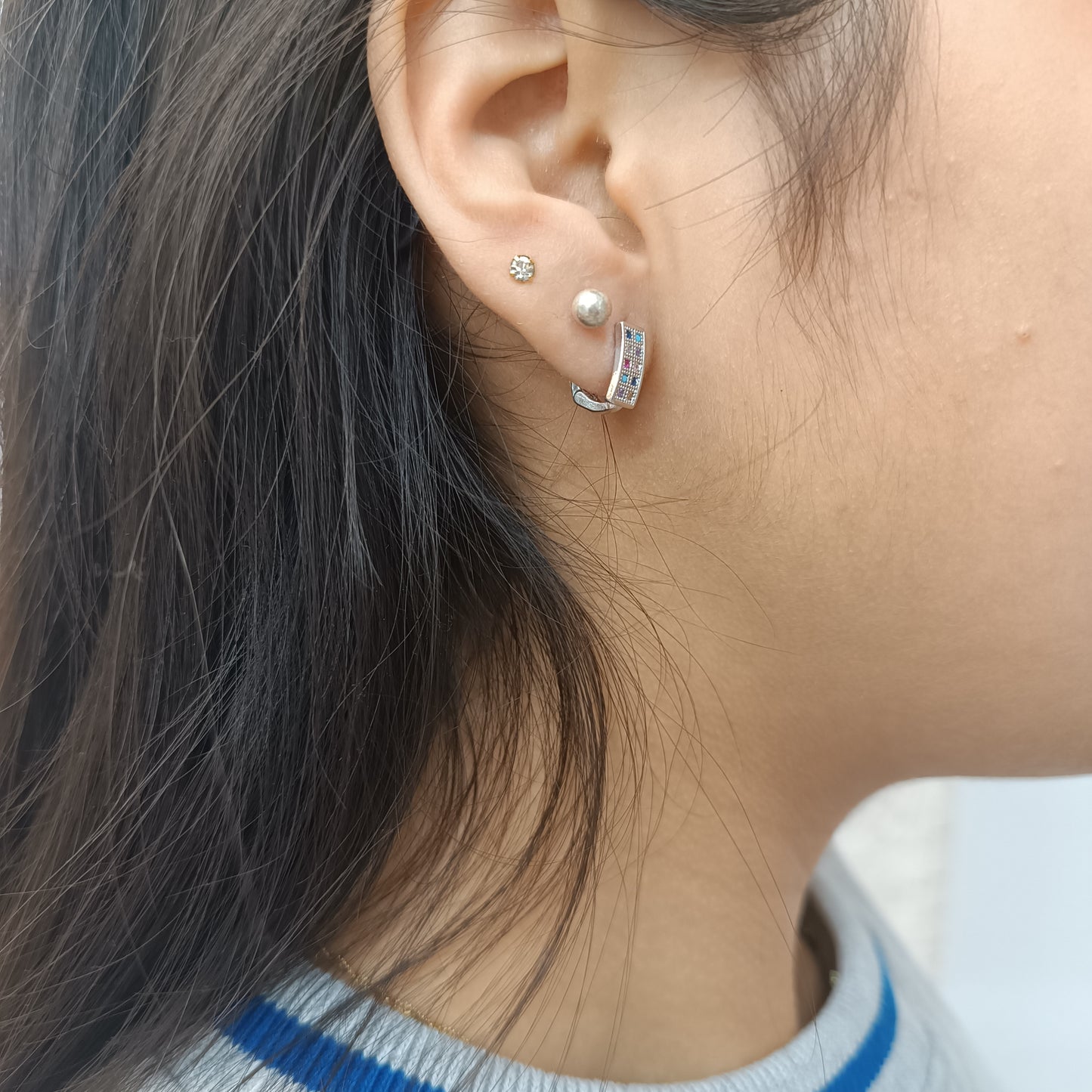 Argollas con Circonita finas de colores 🌈