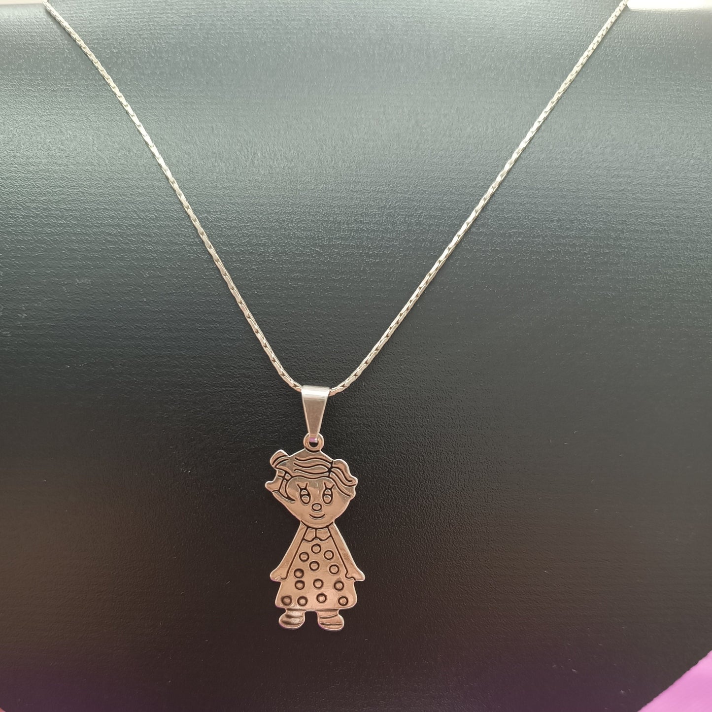 Cadena con Colgante Niña Personalizado Plata