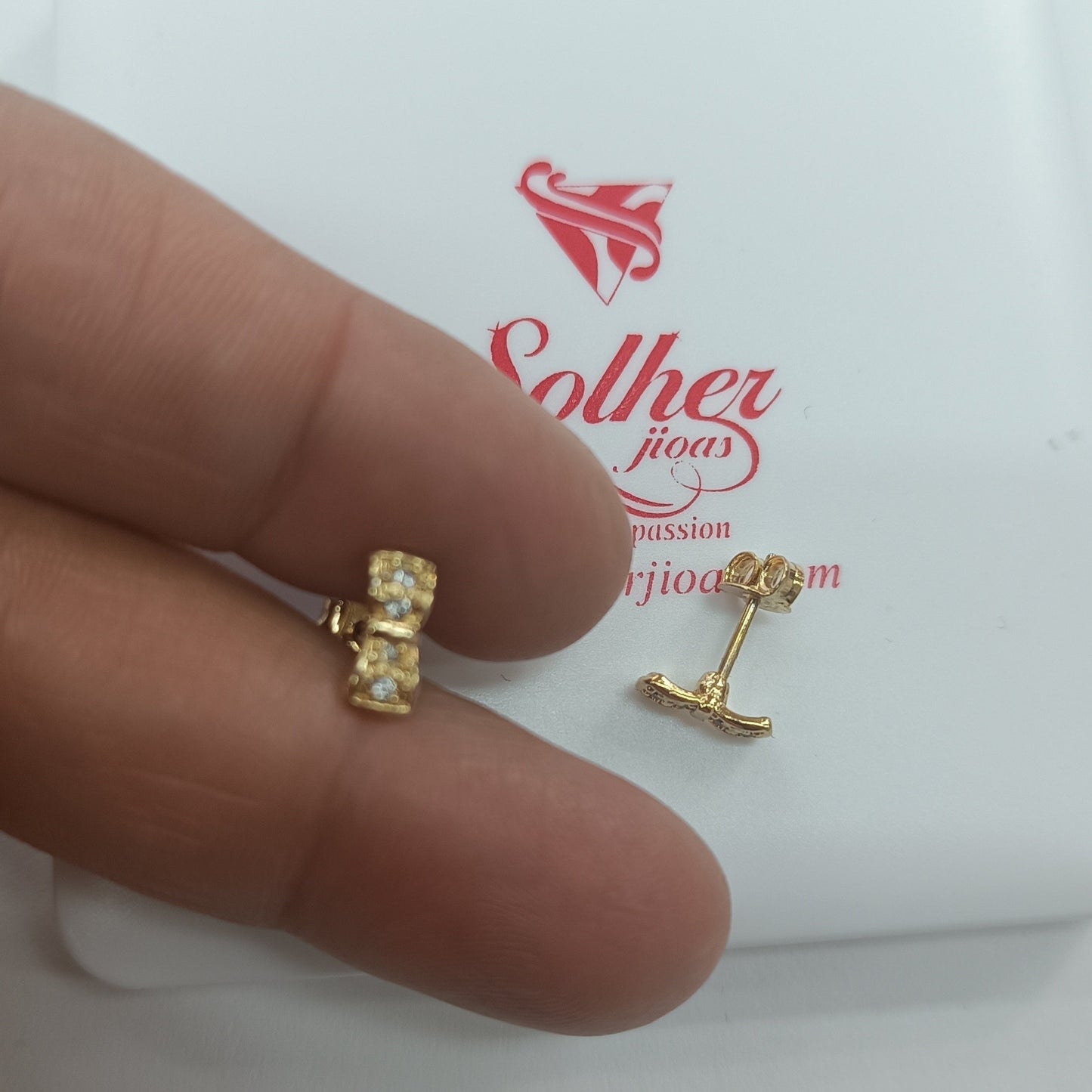 Pendientes 🎀 lazos con Mini Circonitas finas Translúcido .