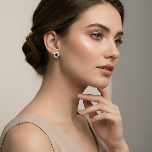 Pendientes Turmalina verde cierre Omega Silver.