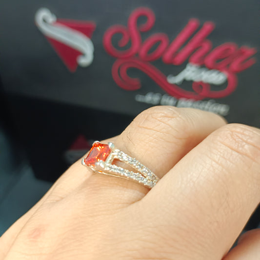 Anillo Topac con Circonitas finas Plata.