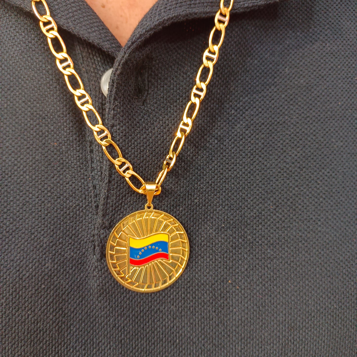 Cadena ⛓️ con Colgante Medalla 🏅 Venezuela 🇻🇪 T. L