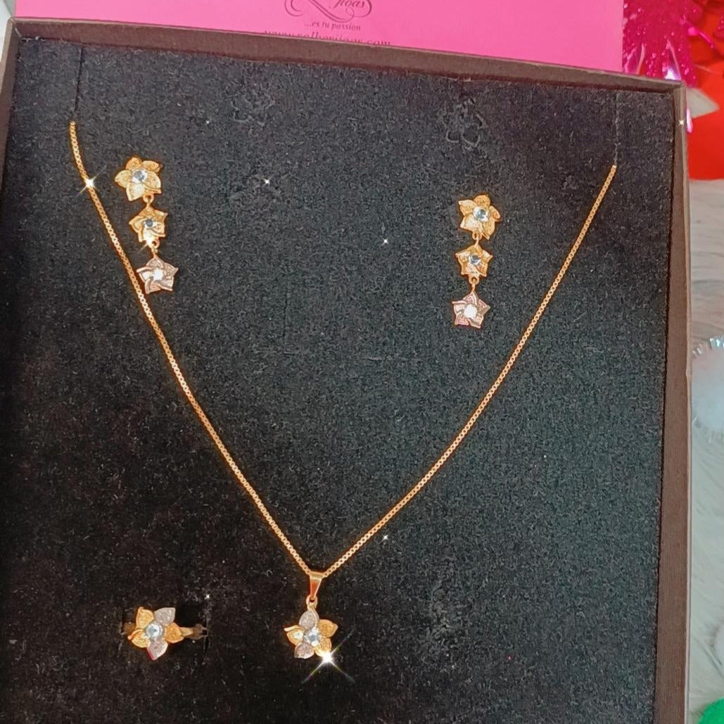 Conjunto Flores Tres Gold