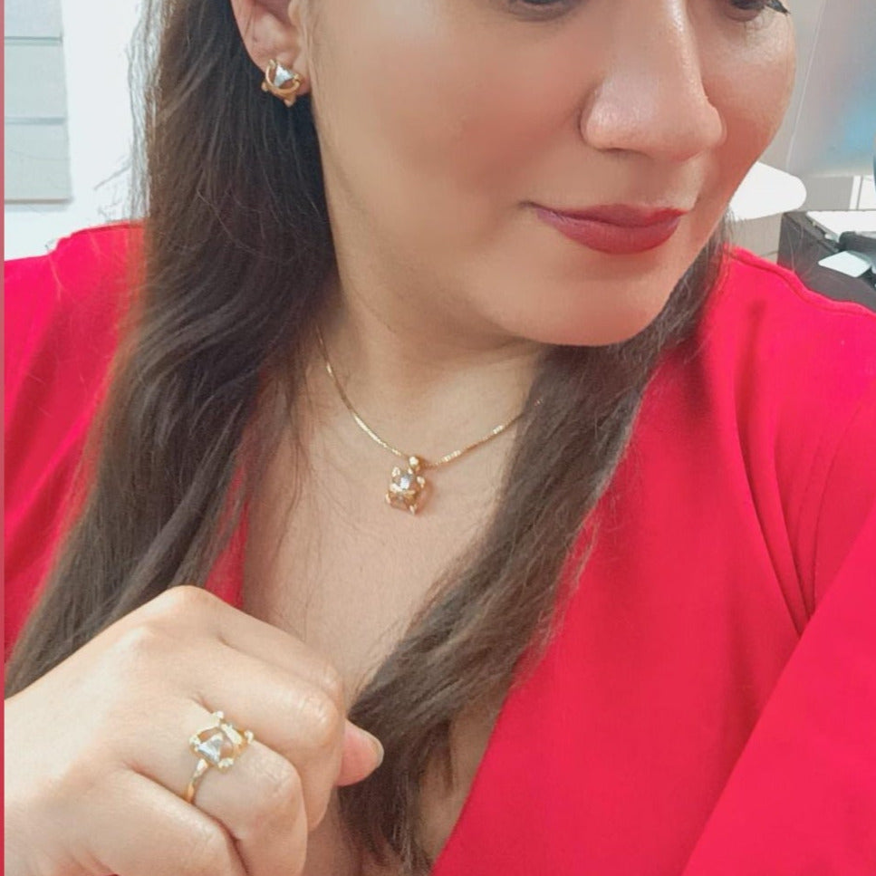 Conjunto Incluye Pendientes, Gargantilla
