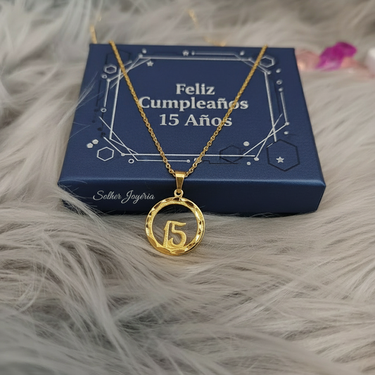 Cadena con Colgante Quince Aro Gold.