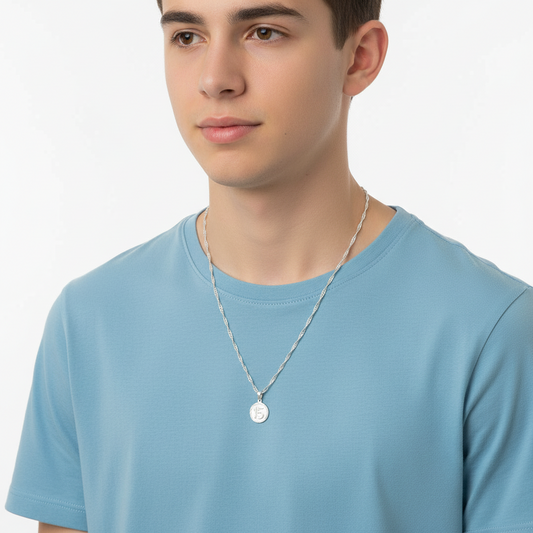 Cadena con Colgante Quince en Relieve Plata