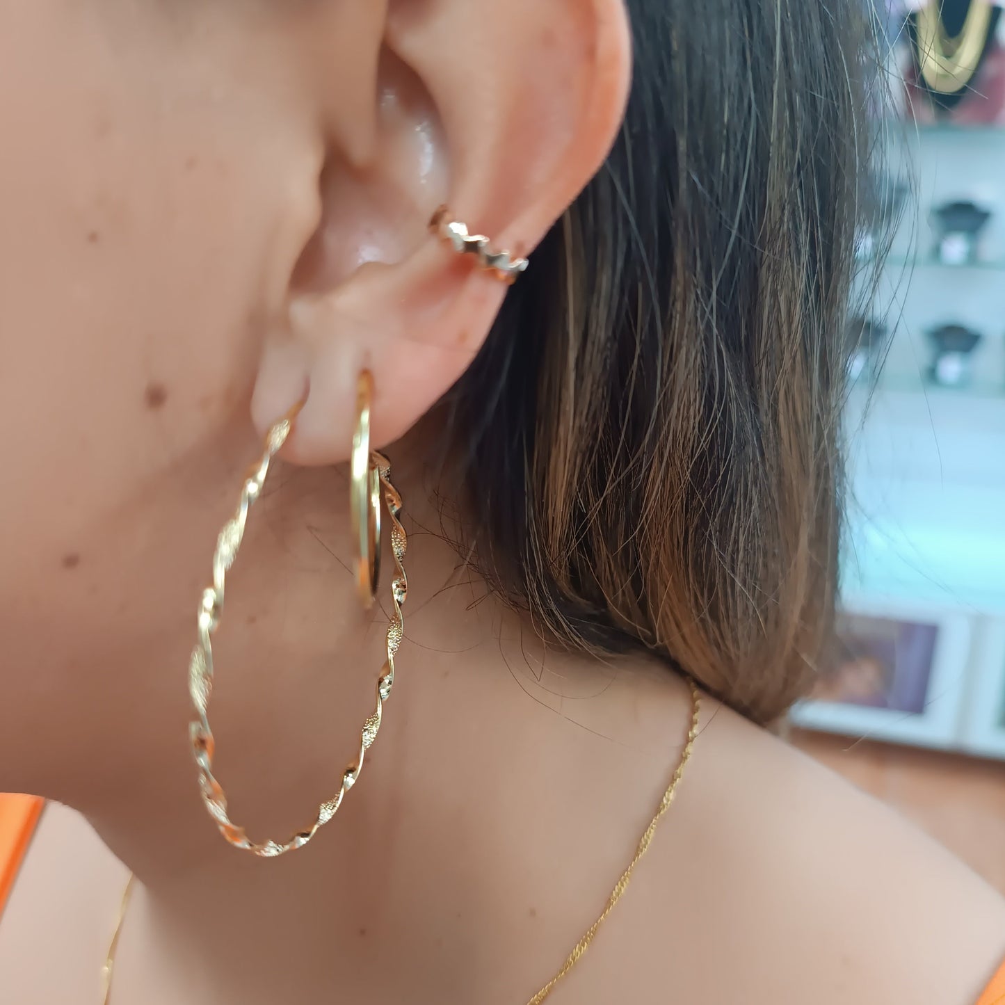 Argolla XXL trenzada diamantada Gold