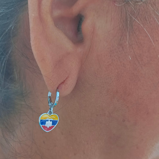Pendiente Corazón ❤️ Ecuador 🇪🇨 Rodio.