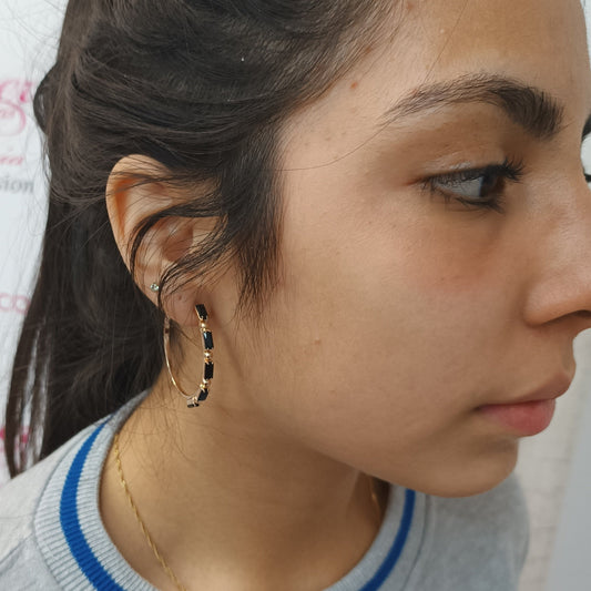 Argollas XL con piedra Onix Gold