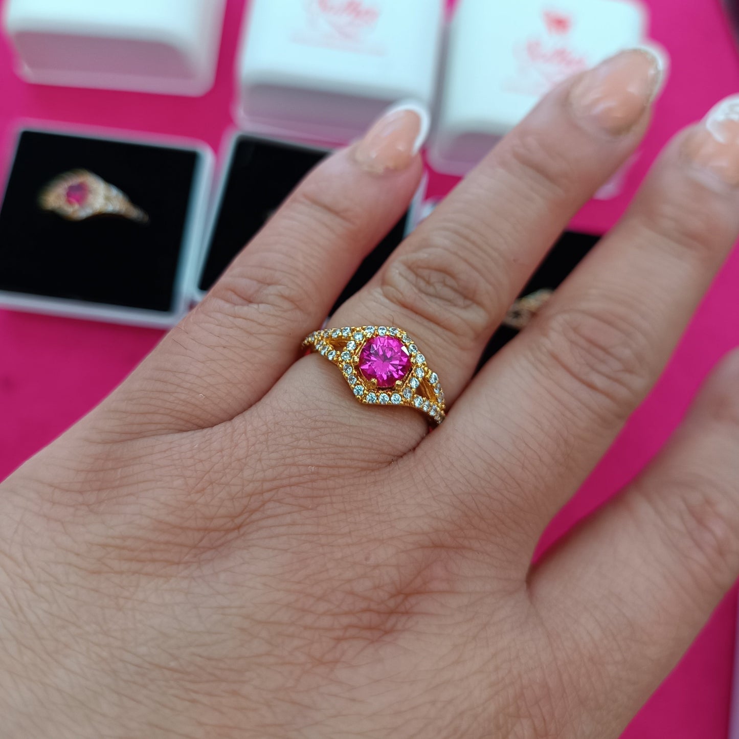 Anillo un sentimiento desdé el corazón gold