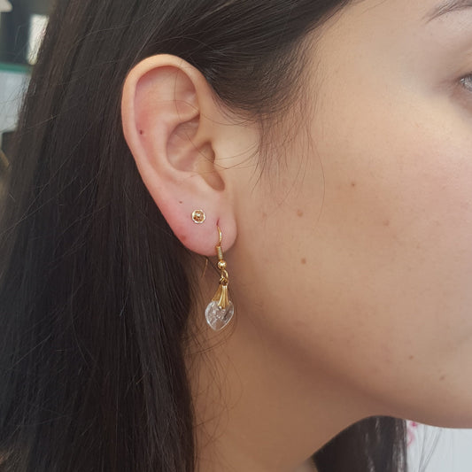 Pendiente Corazón Cristal Translucido  Gold.