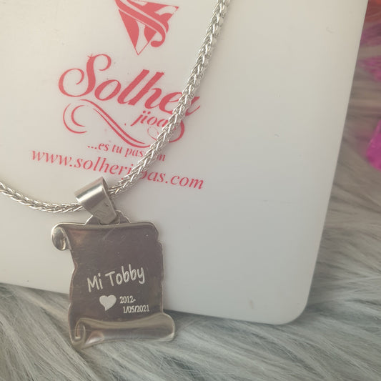 Cadena con Colgante en Pergamino Personalizado  Plata.