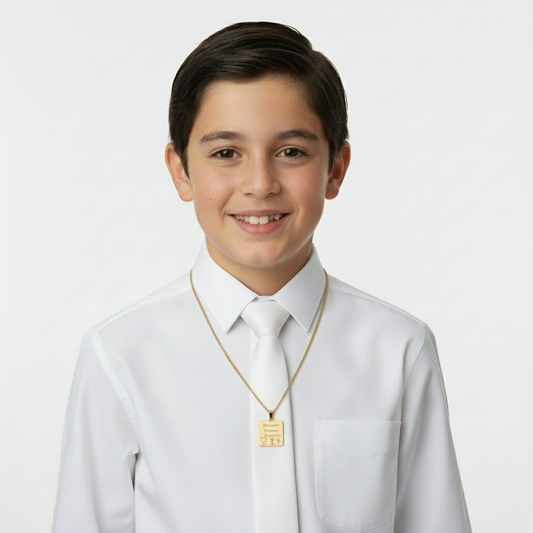 Cadena y Placa Cuadrado Personalizado Gold T.M