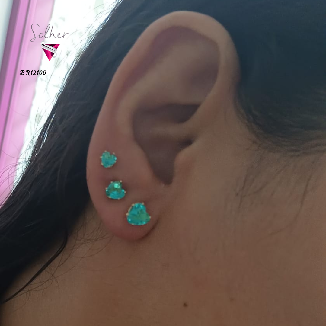 Trio de pendientes en Turmalina verde con corte de Corazon.