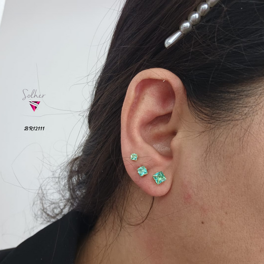 Trio de pendientes en Turmalina verde con corte de Cuadrado Gold.