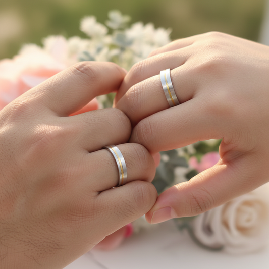 Alianza Diseño HILO FINO  Bicolor Oro Blanco y Rosa con  acabado dos en uno 100% Oro de 18 Kilates.