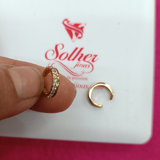 Pircing Simuladores de oreja con Circonitas finas Gold.