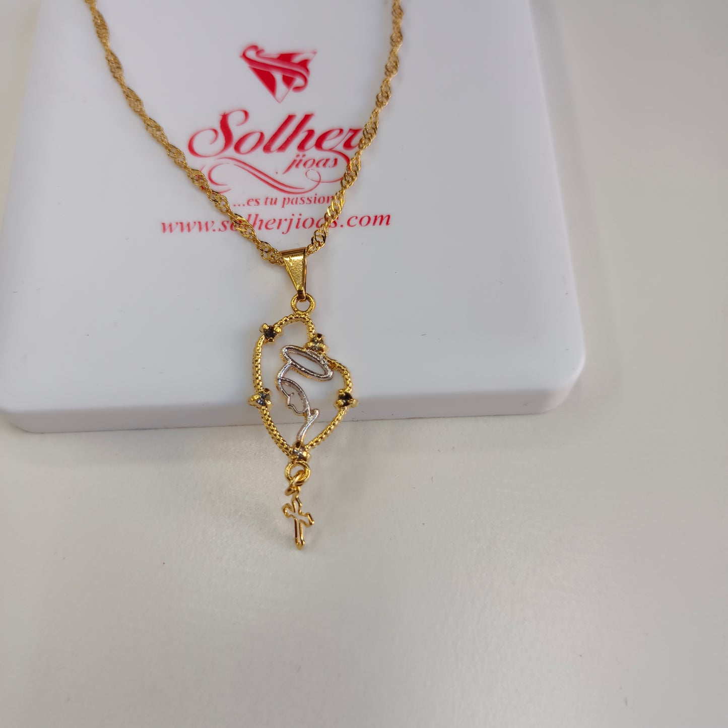 Cadena con Colgante Virgen María con Circonitas finas Gold