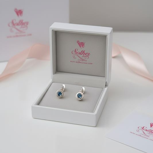 Pendientes con circonitas finas zafiro Silver.