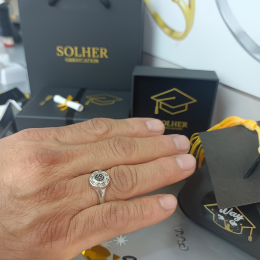 Anillo  Graduacion con Circonitas  Plata