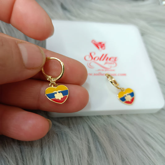Pendiente Corazón ❤️ Ecuador 🇪🇨 Cierre Aro Gold.