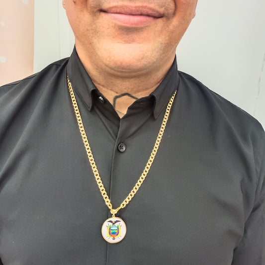 Cadena ⛓️ Colgante de Escudo 🇪🇨. T. S